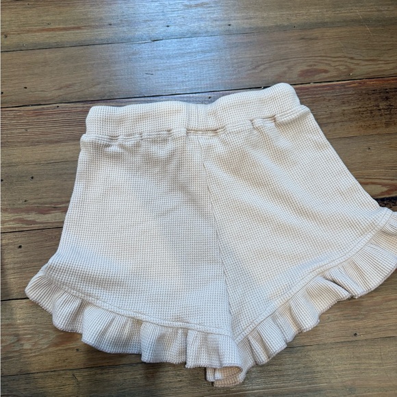 Princess Polly Cream Ruffle High Waist Lounge Shorts - Picture 3 of 3